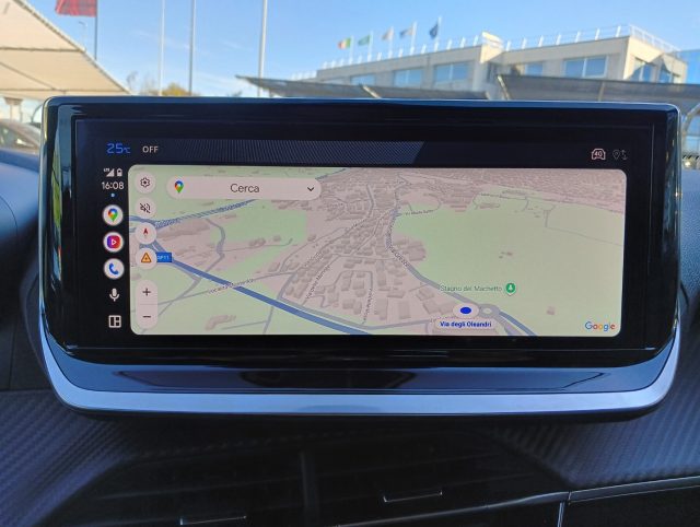 PEUGEOT 2008 usata, con Interni in pelle