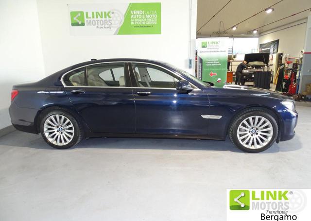 BMW 730 usata, con Bluetooth