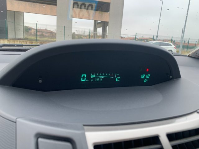 TOYOTA Yaris usata, con Servosterzo