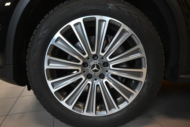 MERCEDES-BENZ GLC 220 usata 187