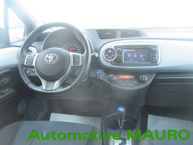 TOYOTA Yaris usata 19