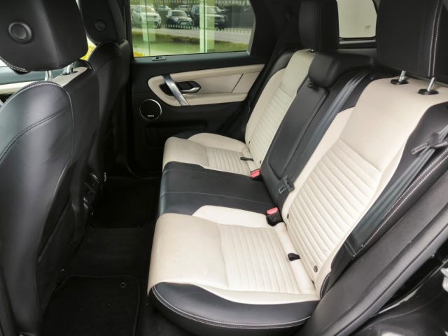 LAND ROVER Discovery Sport usata, con Autoradio