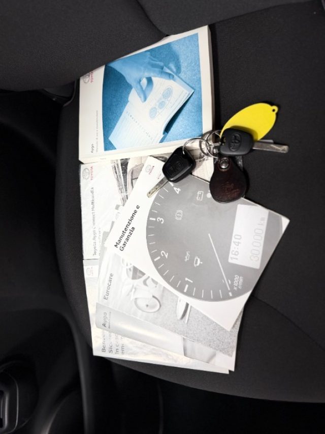 TOYOTA Aygo usata 25