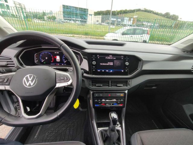 VOLKSWAGEN T-Cross usata, con Autoradio