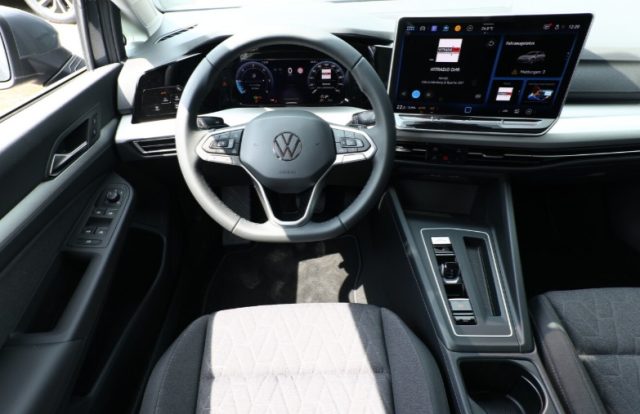 VOLKSWAGEN Golf usata, con Autoradio