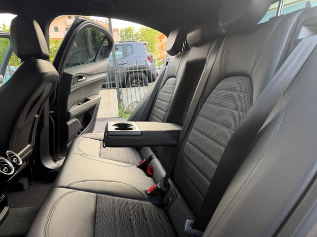 ALFA ROMEO Stelvio usata, con Lettore CD