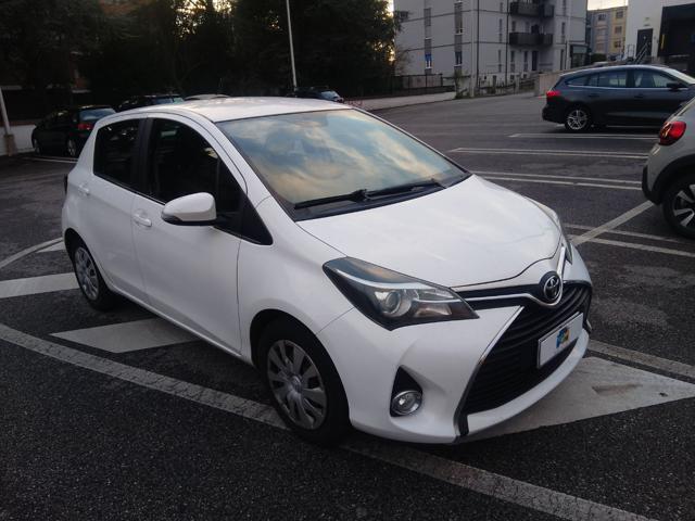 TOYOTA Yaris usata, con ABS
