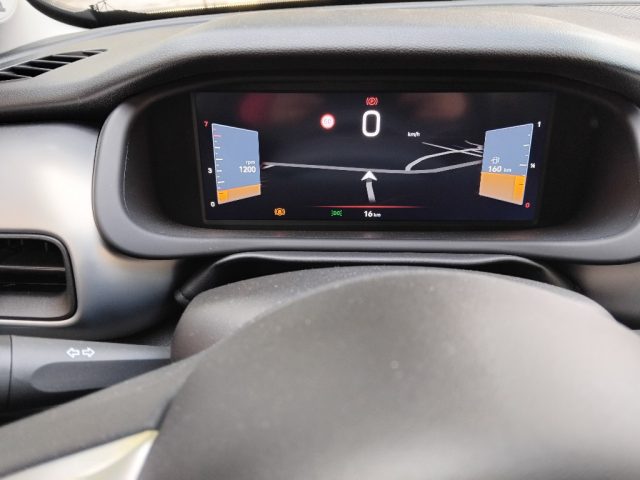 JEEP Avenger usata, con USB