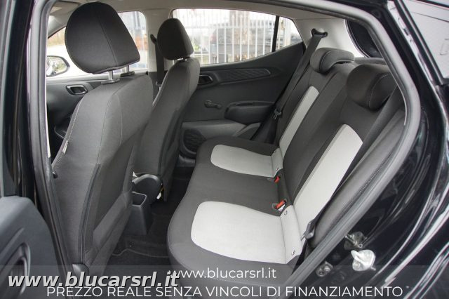 HYUNDAI i10 usata 10