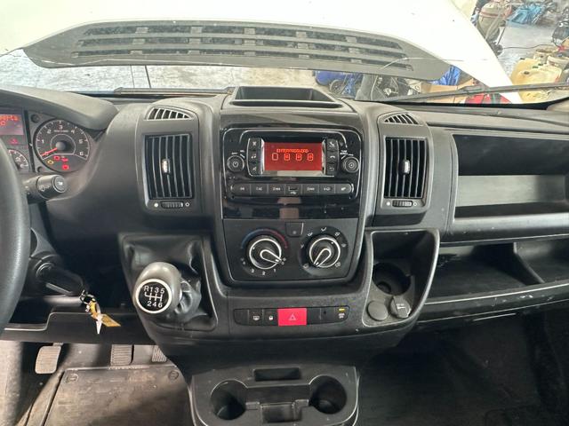 PEUGEOT Boxer usata, con Park Distance Control