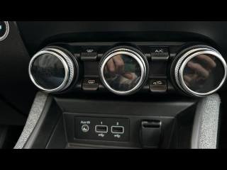 RENAULT ZOE usata 9