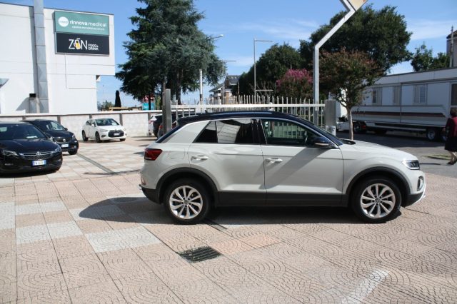 VOLKSWAGEN T-Roc usata, con Cerchi in lega