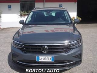 VOLKSWAGEN Tiguan usata, con Volante multifunzione