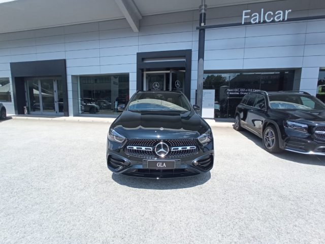 MERCEDES-BENZ GLA 200 usata, con Airbag