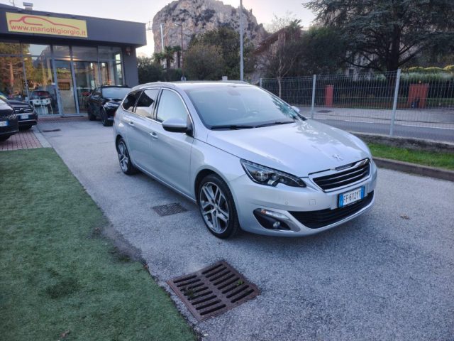 PEUGEOT 308 usata, con Cerchi in lega