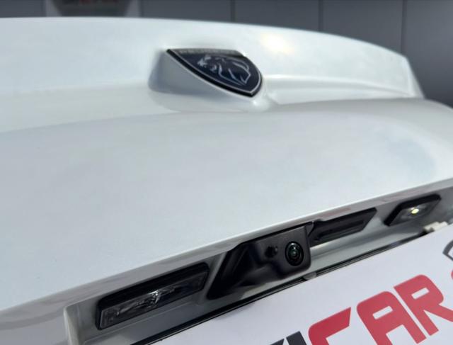 PEUGEOT 308 usata, con Park Distance Control