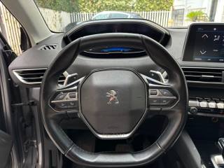 PEUGEOT 3008 usata, con Autoradio digitale
