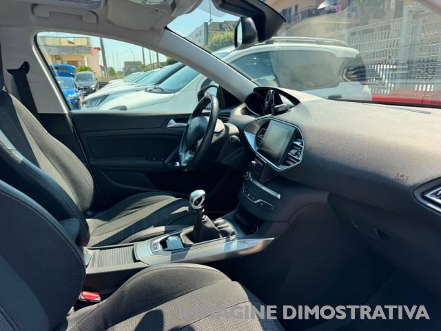 PEUGEOT 308 usata, con Fendinebbia