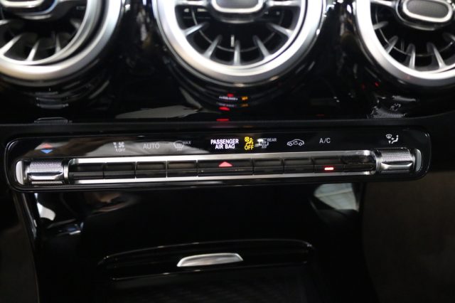 MERCEDES-BENZ CLA 220 usata 26