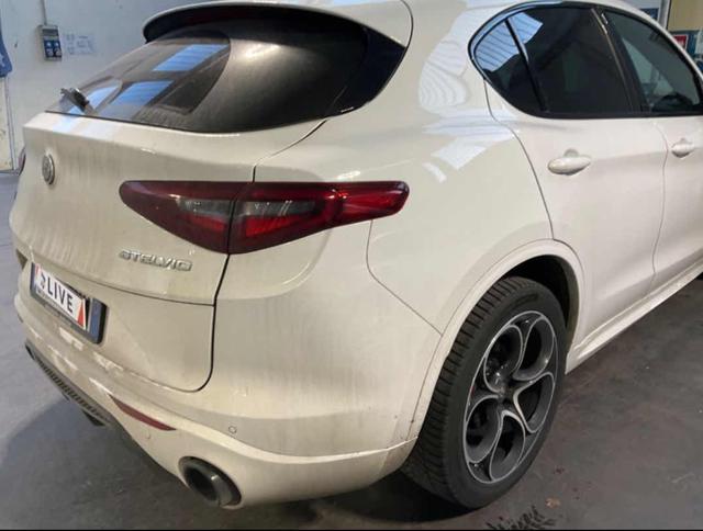 ALFA ROMEO Stelvio usata, con Alzacristalli elettrici