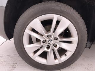 SKODA Karoq usata, con Sensori di parcheggio posteriori