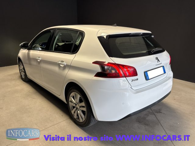 PEUGEOT 308 usata, con Airbag