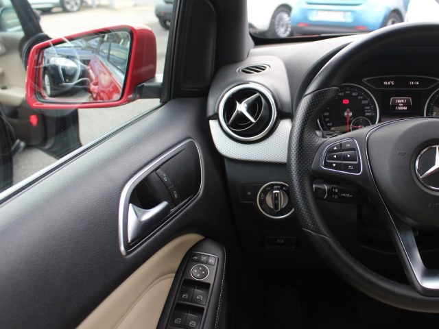MERCEDES-BENZ B 180 usata, con Vetri oscurati