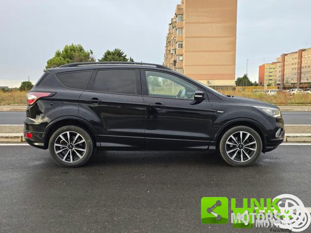 FORD Kuga usata, con Sensori di parcheggio posteriori