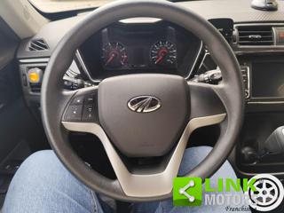 MAHINDRA KUV100 usata, con Autoradio