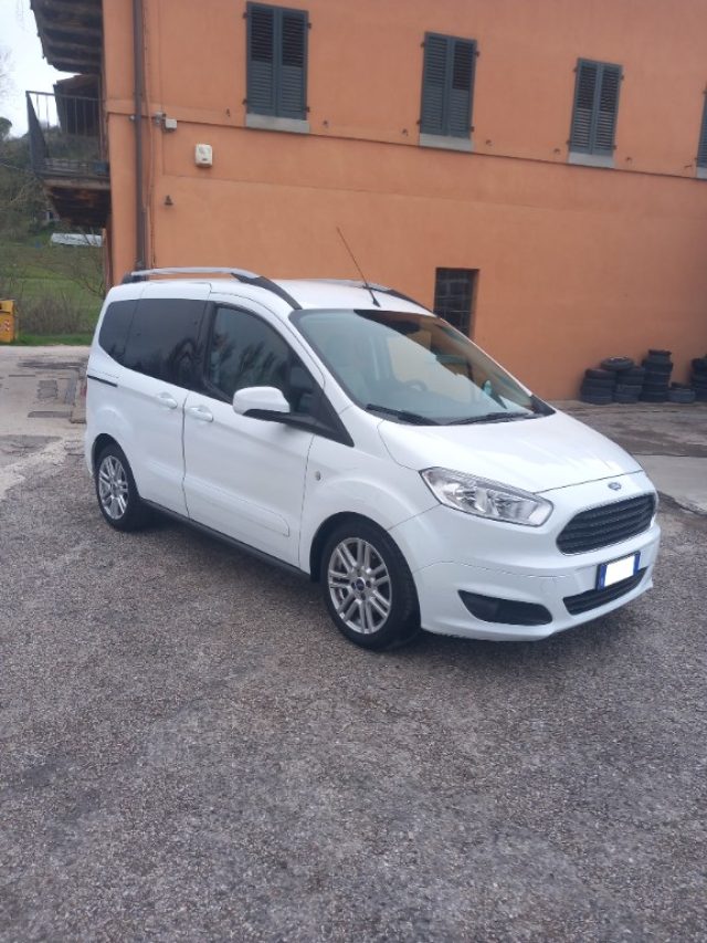 FORD Tourneo Courier usata, con Airbag laterali
