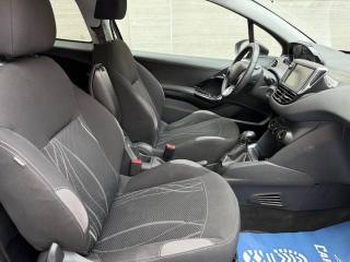 PEUGEOT 208 usata, con Cruise Control