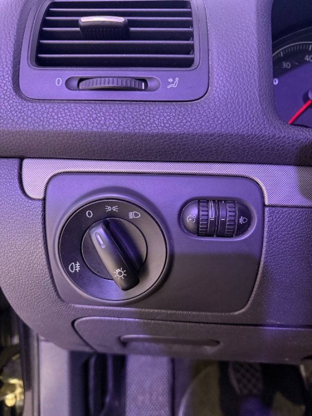 VOLKSWAGEN Golf usata 15