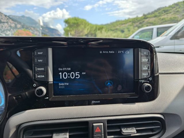 HYUNDAI i10 usata, con Specchietti laterali elettrici