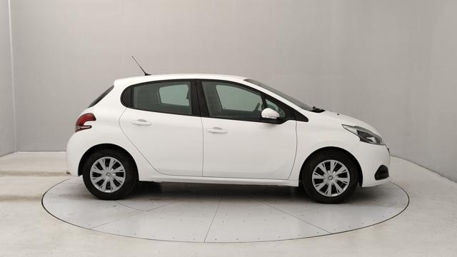PEUGEOT 208 usata, con Autoradio
