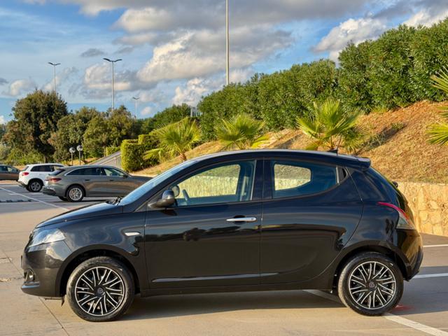 LANCIA Ypsilon usata, con Airbag laterali