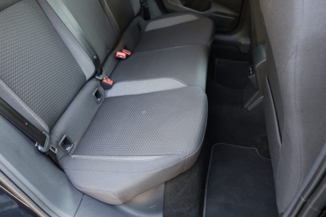 VOLKSWAGEN Taigo usata 106