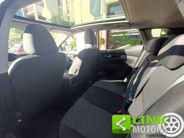 NISSAN Qashqai usata, con Hill holder