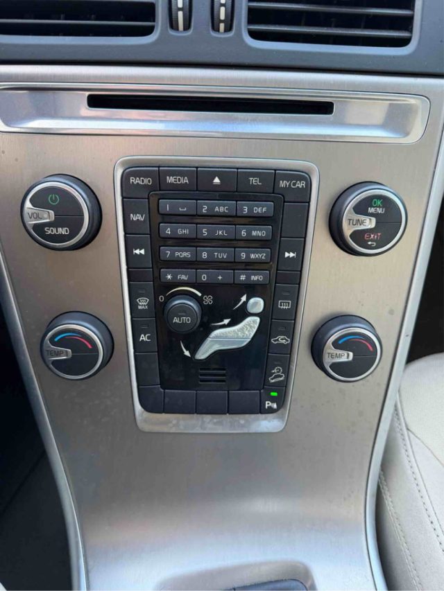 VOLVO XC60 usata, con Controllo automatico clima