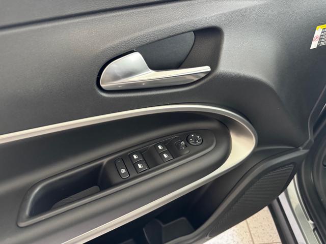 JEEP Avenger usata, con Touch screen