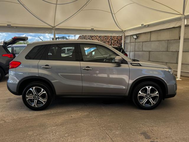 SUZUKI Vitara usata, con Autoradio