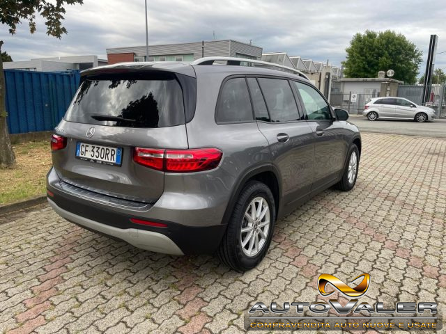 MERCEDES-BENZ GLB 200 usata, con Alzacristalli elettrici