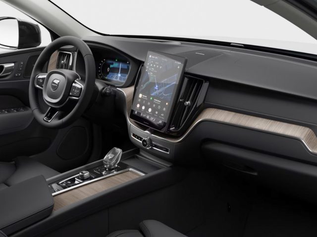 VOLVO XC60 usata, con Cerchi in lega