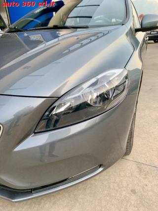 VOLVO V40 usata, con Autoradio