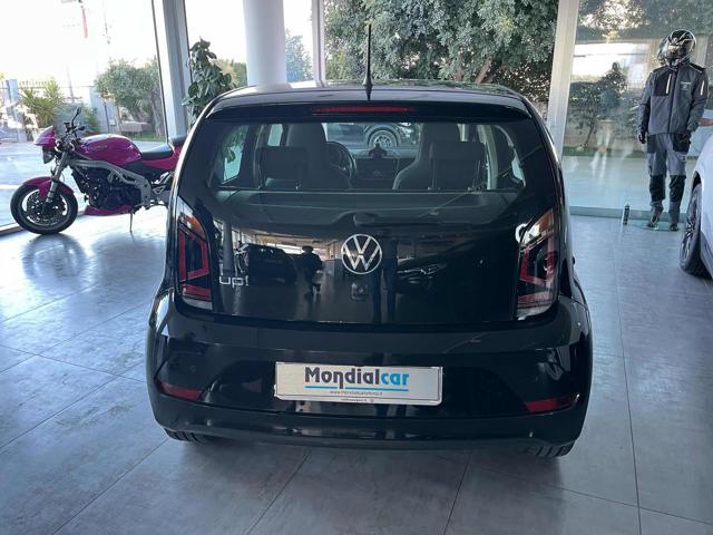 VOLKSWAGEN up! usata, con Park Distance Control