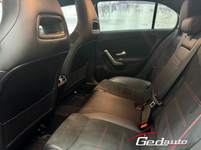 MERCEDES-BENZ A 180 usata, con Cronologia tagliandi