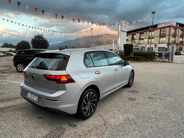 VOLKSWAGEN Golf usata, con Autoradio