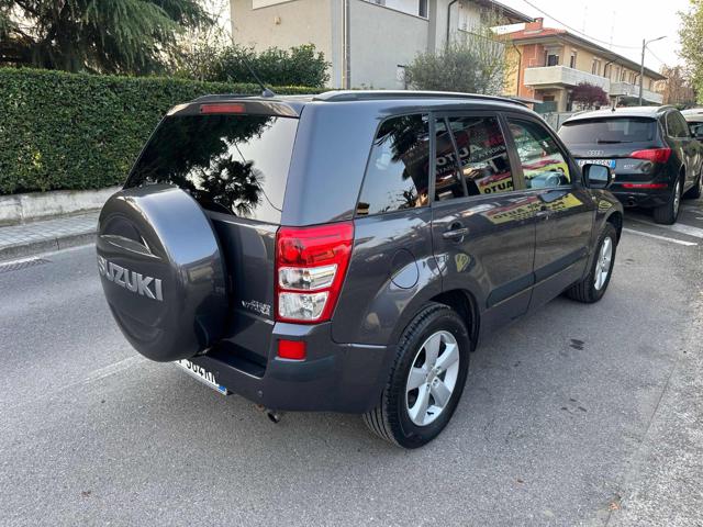 SUZUKI Grand Vitara usata, con Autoradio