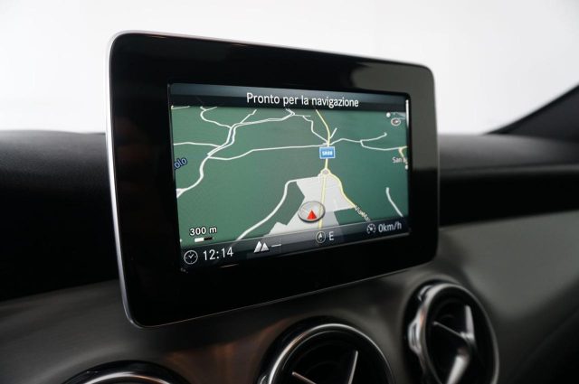 MERCEDES-BENZ GLA 200 usata, con Servosterzo