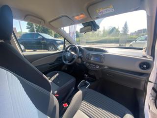 TOYOTA Yaris usata 38