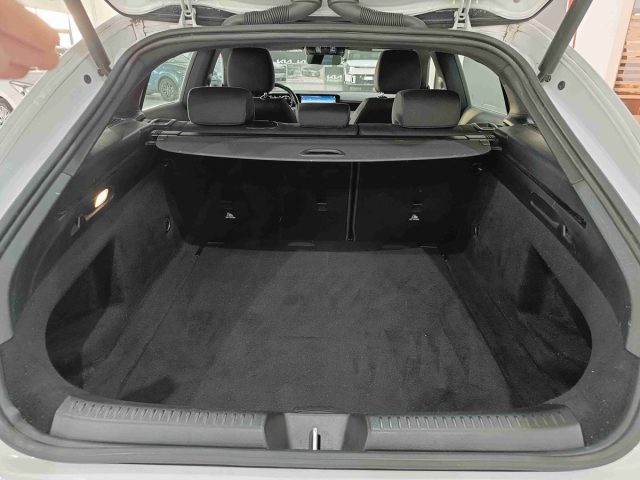 MERCEDES-BENZ CLA 180 usata, con Servosterzo